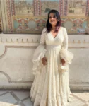 White luckwoni anarkali suit 2